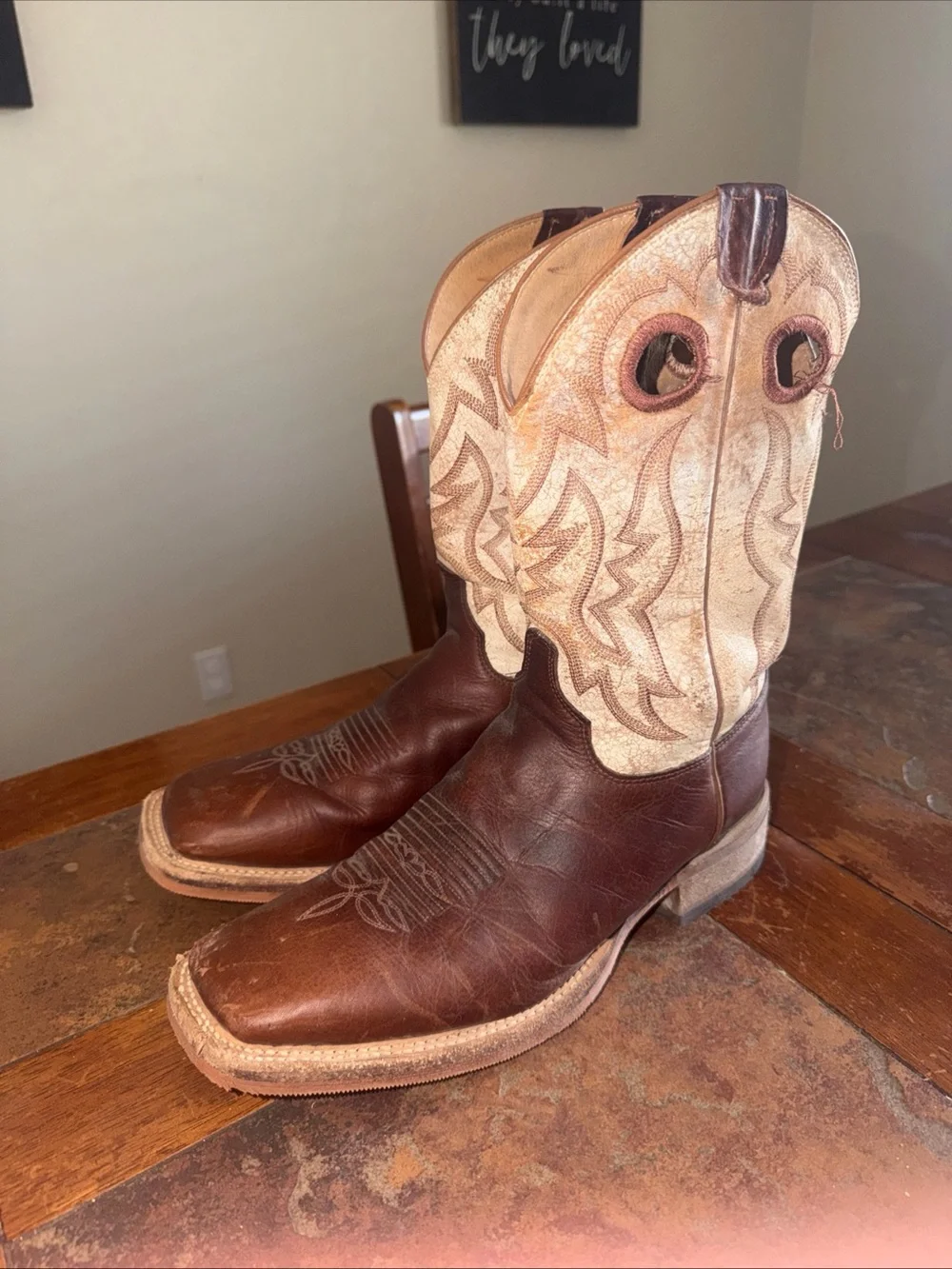 Justin Boots Western Brown Leather Cowboy Boots with Cream Embroidered Shaft